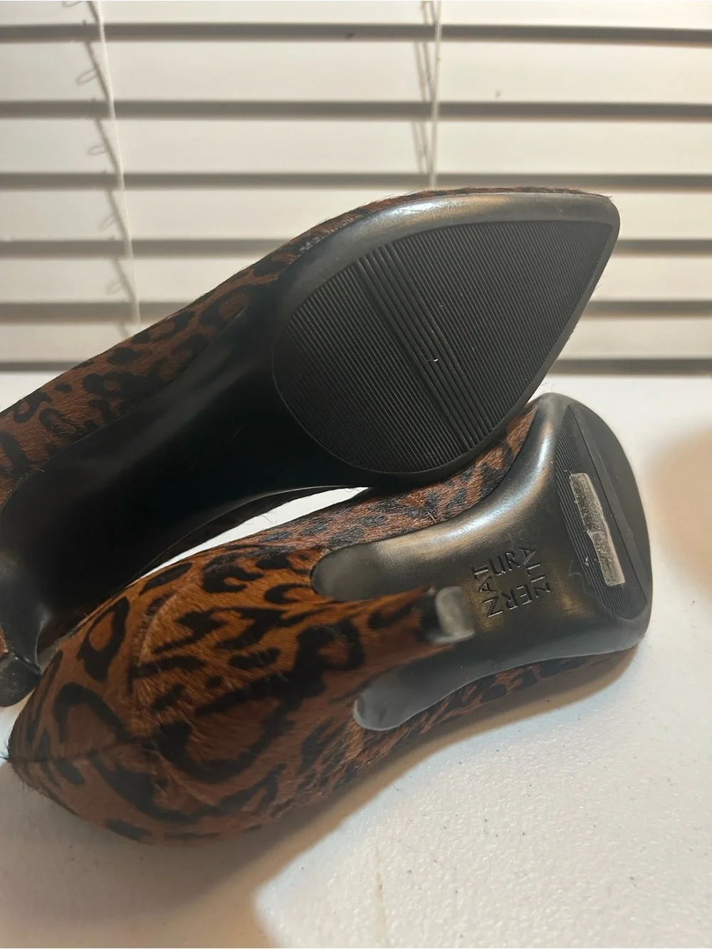 Naturalizer leopard print calf-hair—- kitten heel pumps